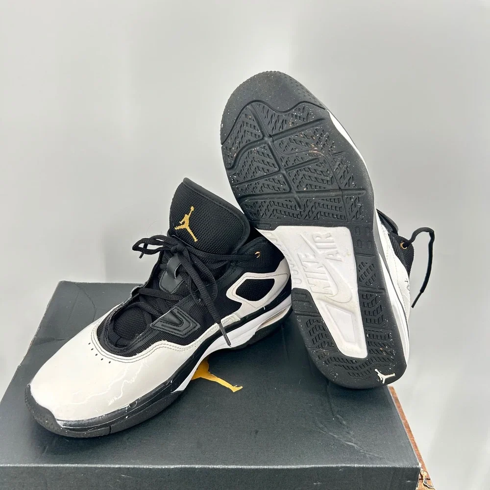 Jordan Max Aura 5 Mens Basketball Shoes Black White Gold DZ4353-101